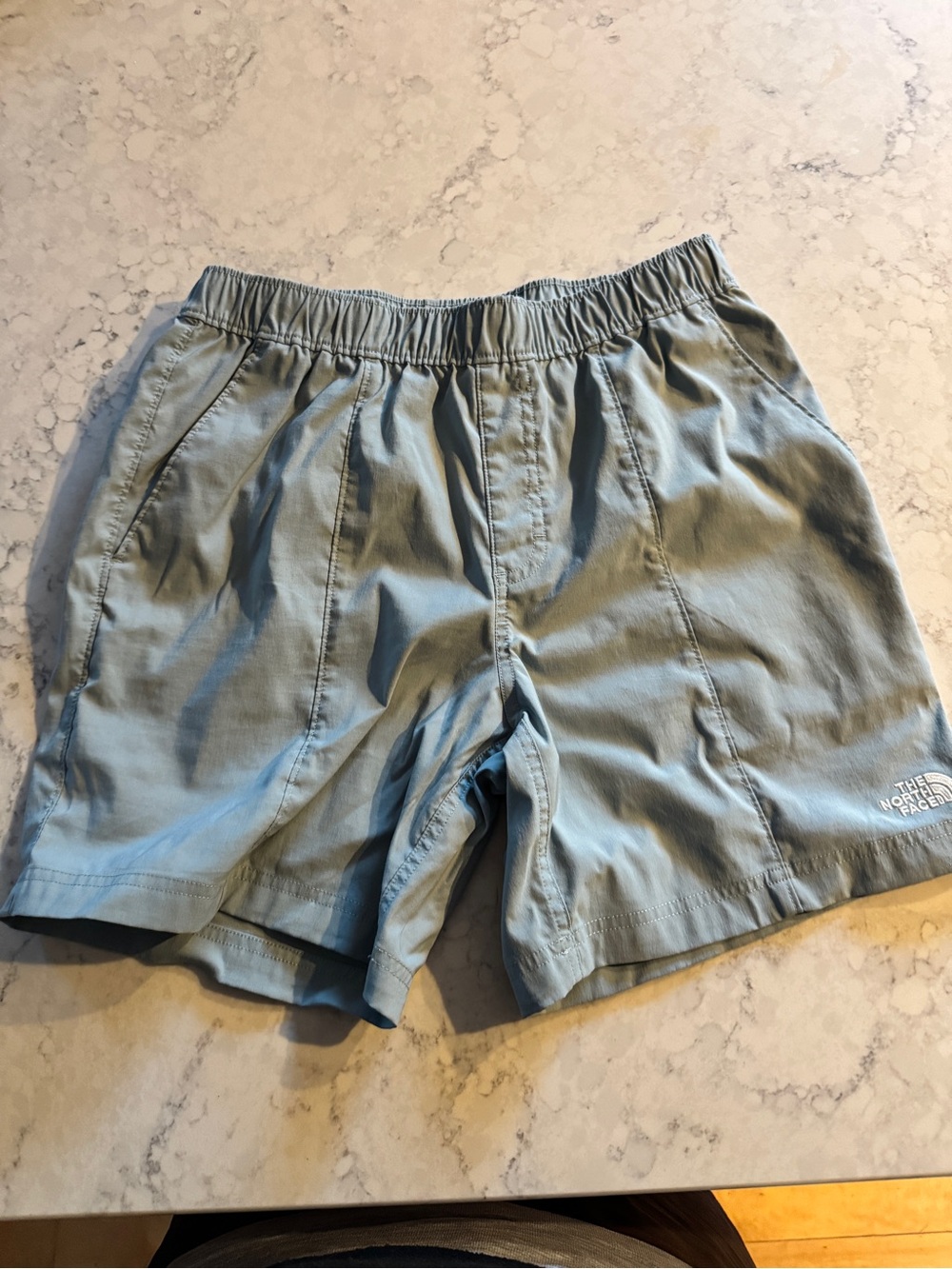The North Face Men’s S Lightweight Hiking Camp Shorts Zip Pocket Sage Grey